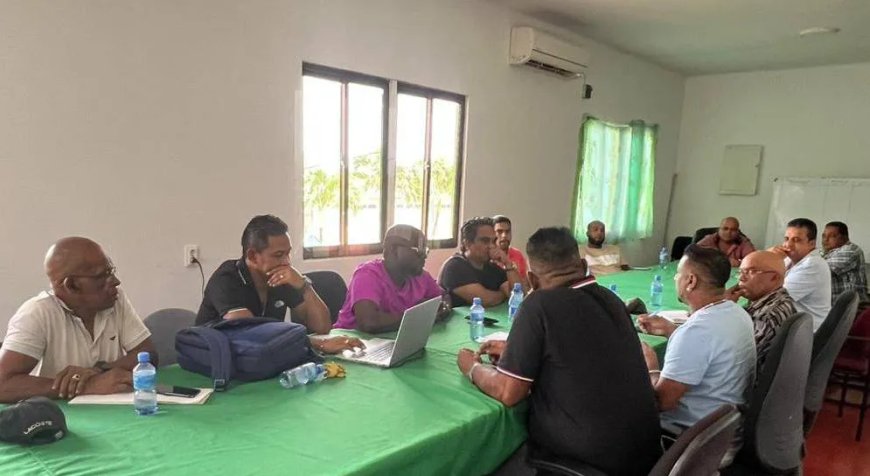 Padieboeren spreken LVV-minister over opkoopprijs padie