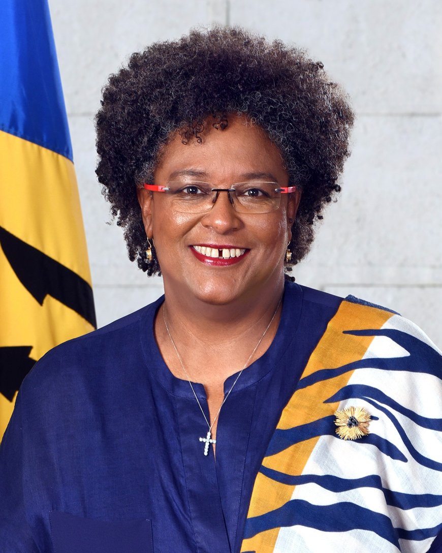 Premier Mottley van Barbados weigert commentaar op scherpe toespraak Persad-Bissessar op CARI