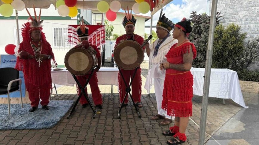 Verloren kennis, levende cultuur: de strijd om inheemse identiteit
