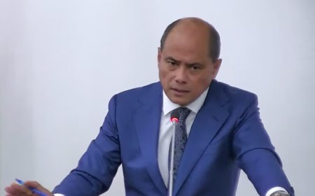 PAWIROREDJO STELT PARLEMENTAIR VOLWASSEN VRAGEN INZAKE SZF