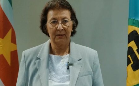 President terug van Caricom-top: bilaterale relaties versterkt