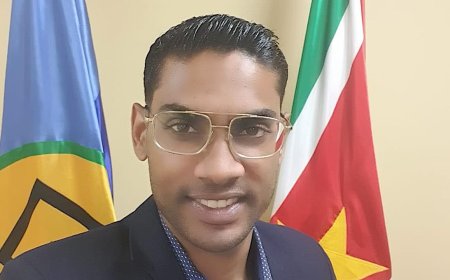 Breaking: Richano Santokhi aangehouden op Zanderij na uitzetting uit VS