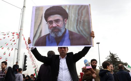 Iraanse elite twijfelt aan Mojtaba Khamenei als opvolger; eerder behandeld voor impotentie in
