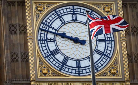 Opmerkelijk – Getrouwde manager vliegt in een jaar tijd 26 keer naar VK op kosten van bedrijf