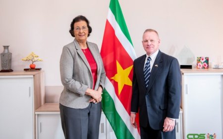 BESCHOUWING — De ‘duivel’ probeert Suriname te paaien