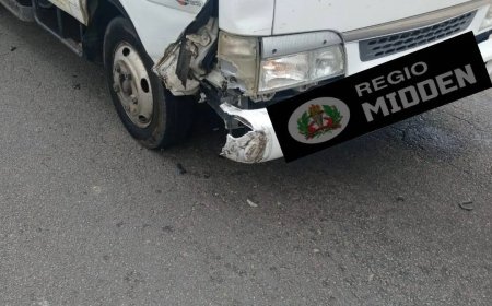 Onoplettendheid leidt tot aanrijding twee auto’s op Indira Gandhiweg