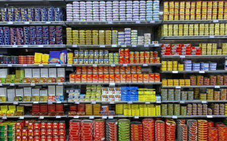 Supermarkten gewaarschuwd na vondst vervallen producten en te hoge prijzen