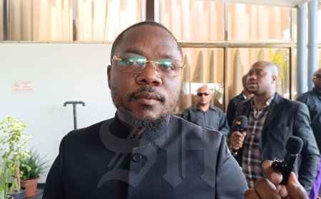 Atompai: “Politiek moet jou niet verzorgen”