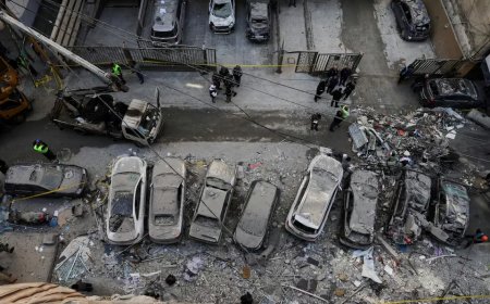 Iran waarschuwt voor olieprijs van $200 per vat terwijl het handelsvaartuigen aanvalt