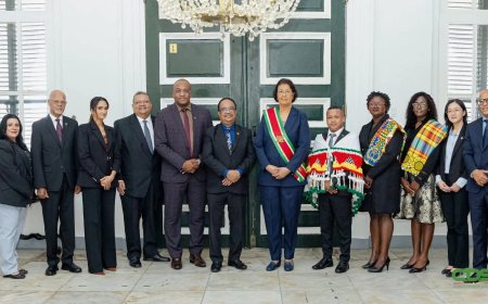 Nieuwe ambassadeurs moeten internationale positie Suriname versterken