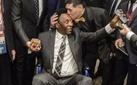Pelé en Maradona ontmoeten Poetin in Moskou