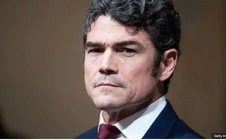 Topfunctionaris stapt op na kritiek op oorlog Iran