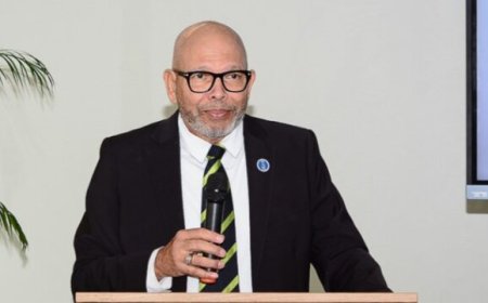 Minister Currie naar Ghana met delegatie