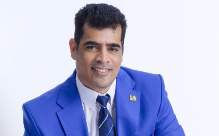 Ashwin Adhin: “Ze probeerden mij politiek te breken”