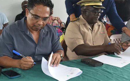 LVV-minister Noersalim wil lokale producten voor schoolvoeding