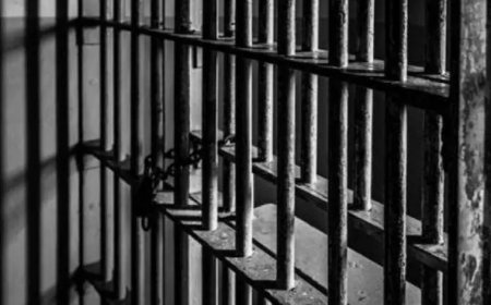 Priester krijgt 12 jaar cel voor misbruik minderjarige