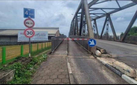 Bromfietspaden Saronbrug tijdelijk afgesloten wegens gladheid