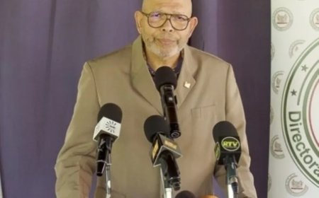 Minister Currie belooft betaling achterstallige gelden IMEAO-docenten