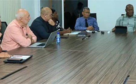 BiZa pakt  ‘spookambtenaren’ aan: focus op personeel in buitenland