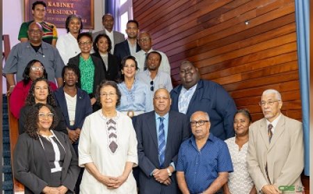 President installeert Sociaal Economische Raad