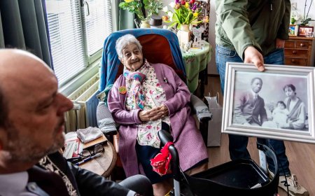 100-jarige Joosje Beer in Zwolle stond model voor Surinaams meisje op postzegel