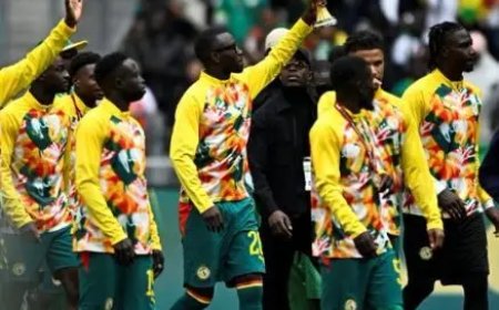Senegal toont beker ondanks verlies titel