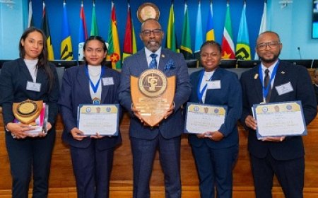Anton de Kom Universiteit wint prestigieuze CCJ International Law Moot