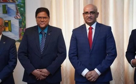 Vicepresident Jagdeo van Guyana eert Santokhi’s regionale bijdrage
