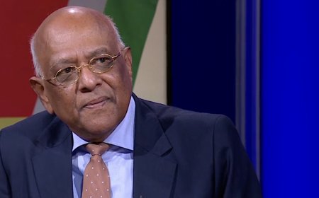 Journalist Khemradj adviseerde Santokhi zich terug te trekken uit de politiek