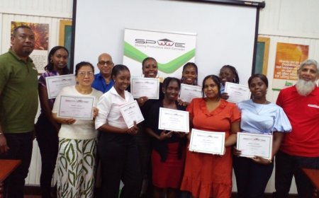 Negen vrouwen behalen certificaat bedrijfsmanagement via SPWE-training