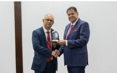 Ramdin: “Santokhi versterkte democratie en economie”