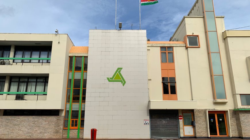 Gelekte EBS-brief onthult schulddeal: RvC breekt stilte over overeenkomst met Olibis N.V.