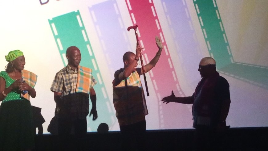 Samuel Blankendal krijgt waarde erkenning van Dinarí’s