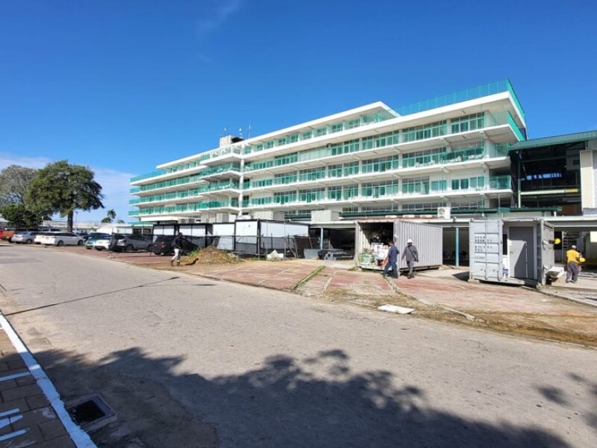 Patiënt springt van tweede verdieping AZP