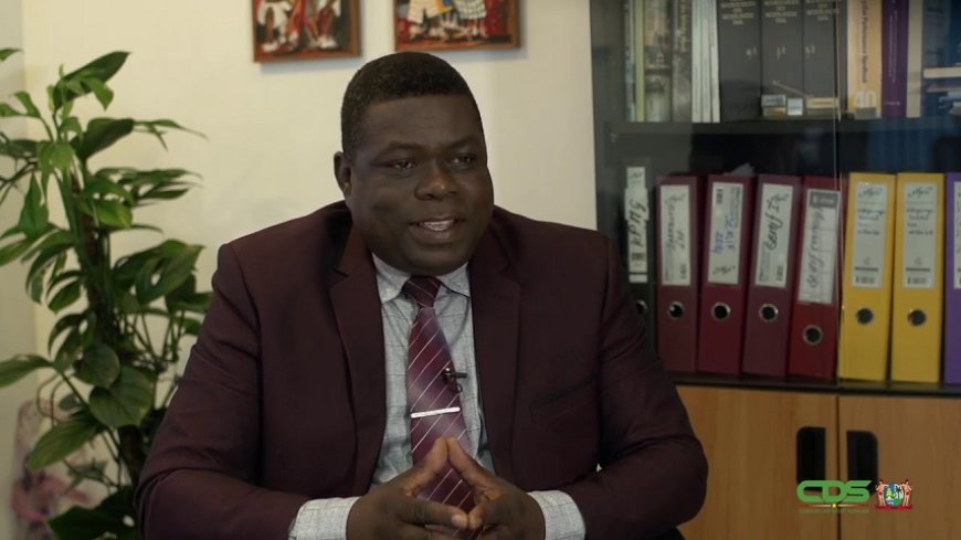 Rozenhout weerspreekt persoonlijk aandelenbelang in Guy-Sure te hebben