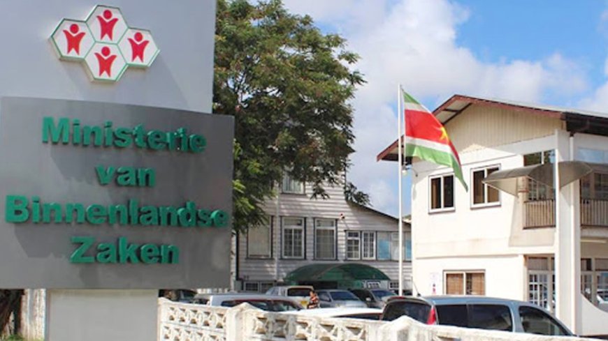 BiZa kan spookambtenaren nog niet ontslaan