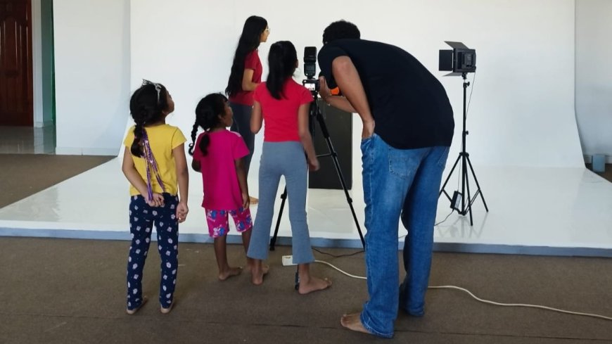 Kunstenaar Ruth-Rachel Joeroeja start creatief centrum voor kunst en media