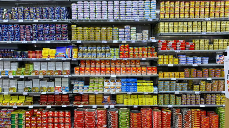 Supermarkten gewaarschuwd na vondst vervallen producten en te hoge prijzen