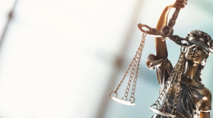 In staat van beschuldiging: twee maten in het rechtssysteem