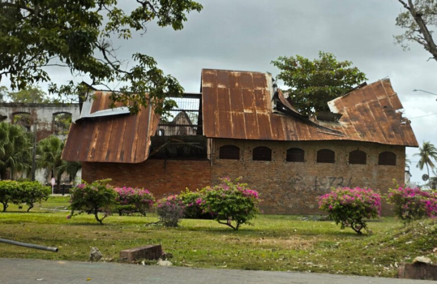 MOET DE ZAAK EERST HELEMAAL IN ELKAAR DONDEREN?