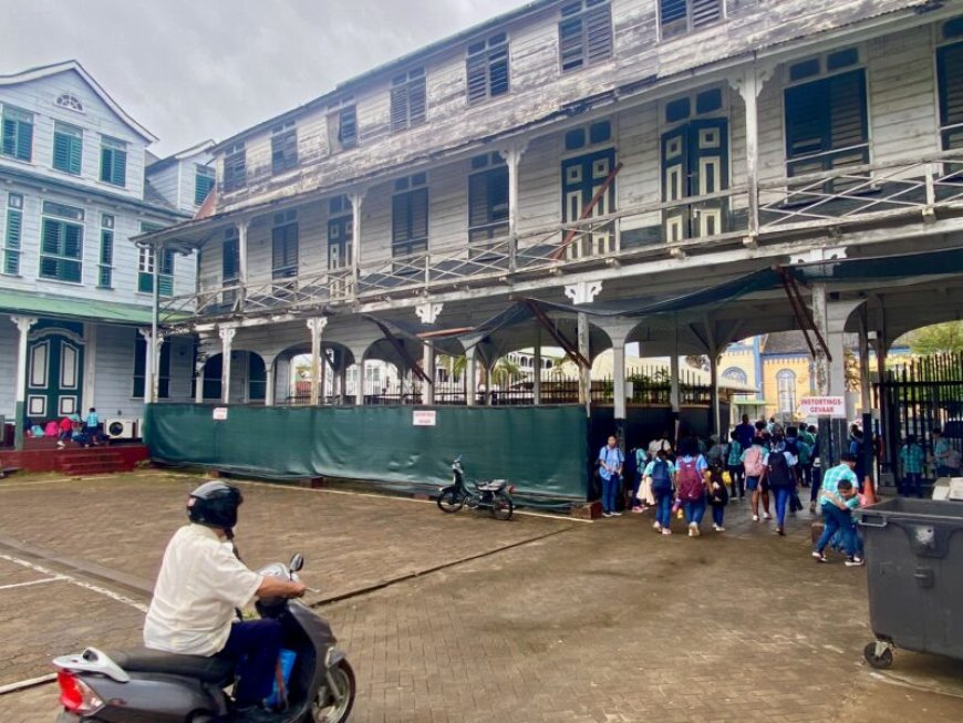  Het is vijf óver twaalf!