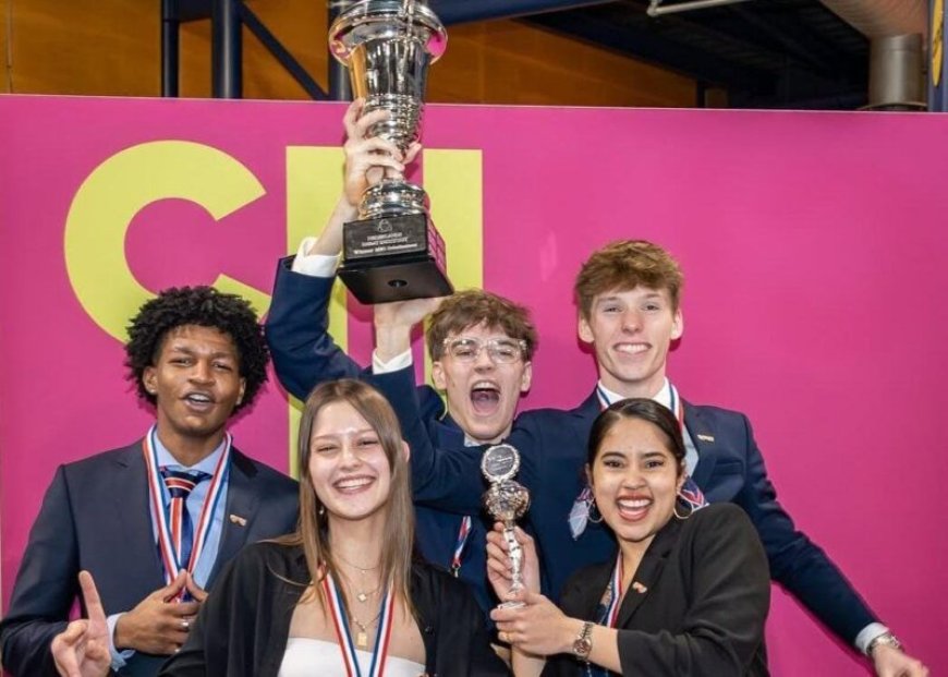 Surinaamse student Lachman wint met team Nederlands kampioen debatteren MBO