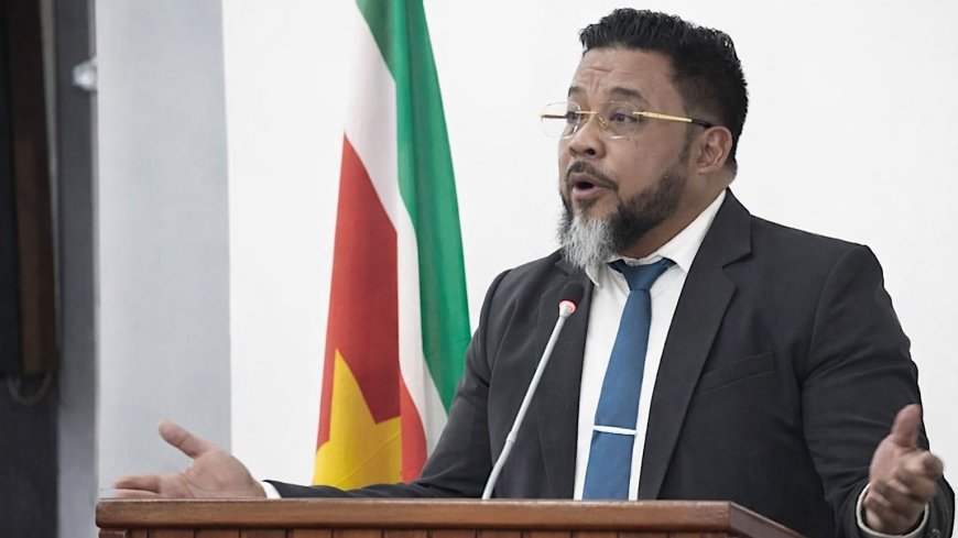 Uitstel DNA-vergadering over rechterlijke macht roept vragen op bij Somohardjo