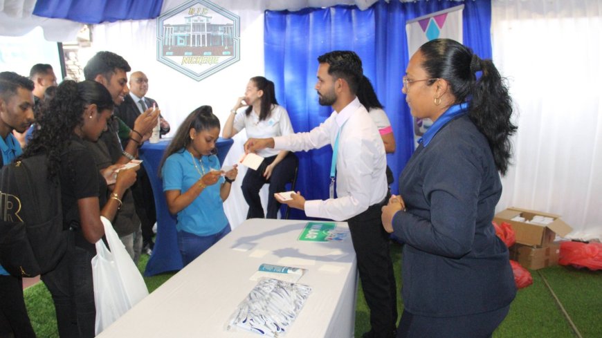 Centrale Bank brengt financiële educatie naar Nickerie