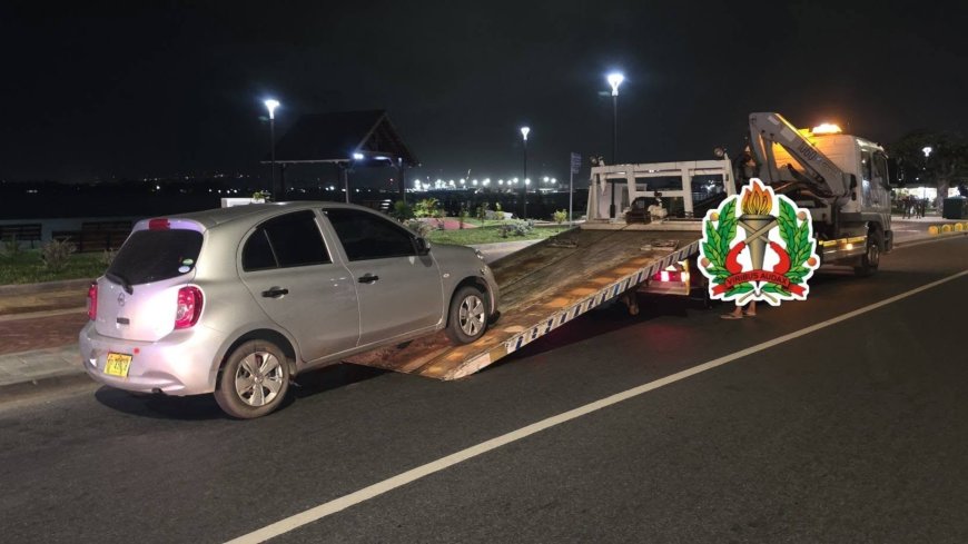 Bromfietsers slaan op de vlucht en crashen bij politieactie: 31 bekeuringen en voertuigen weg