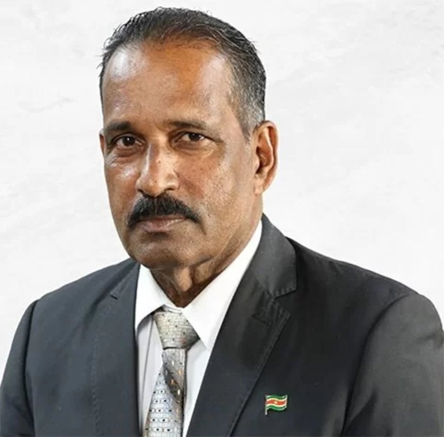 Jogi vraagt president opheldering over dienstreis minister Currie naar Ghana