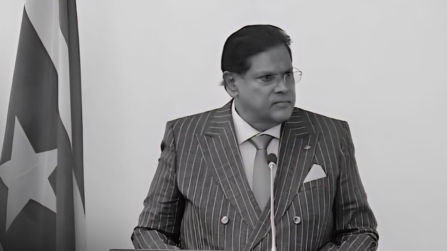 Adhin betuigt condoleances na overlijden oud-president Santokhi