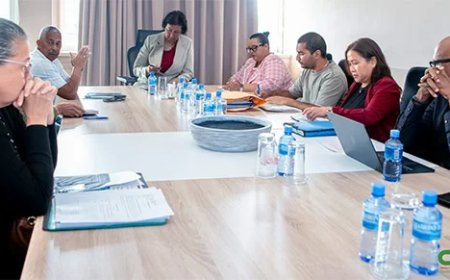 Visserijsector onder druk: Simons en SSA zoeken oplossingen voor EU-risico en illegale visser