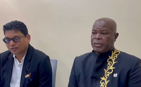 Kabinet en politieke top tekenen massaal condoleanceregister Santokhi