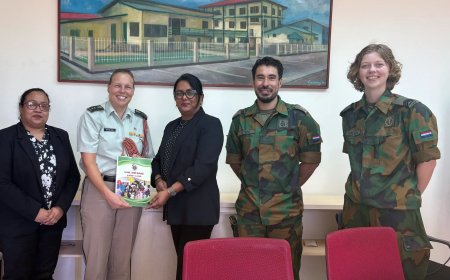 Nederlandse Defensieattaché bezoekt Mungra Medisch Centrum